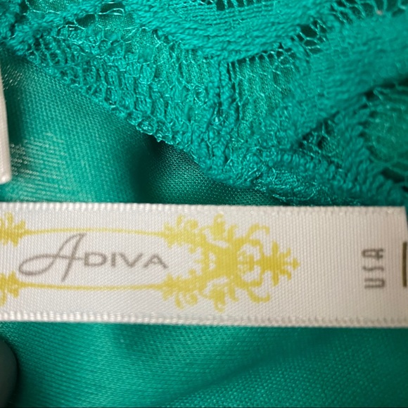 🛑SOLD🛑Adiva Short Sleeve Lace Top Kelly Green - Picture 5 of 8